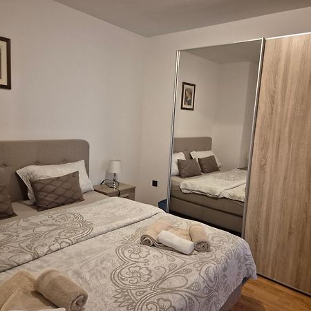 Apartments Antolovic Врсар Экстерьер фото